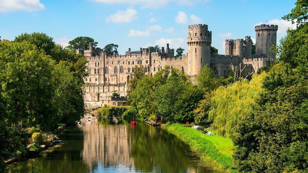 WEB Warwick Castle-477205-edited