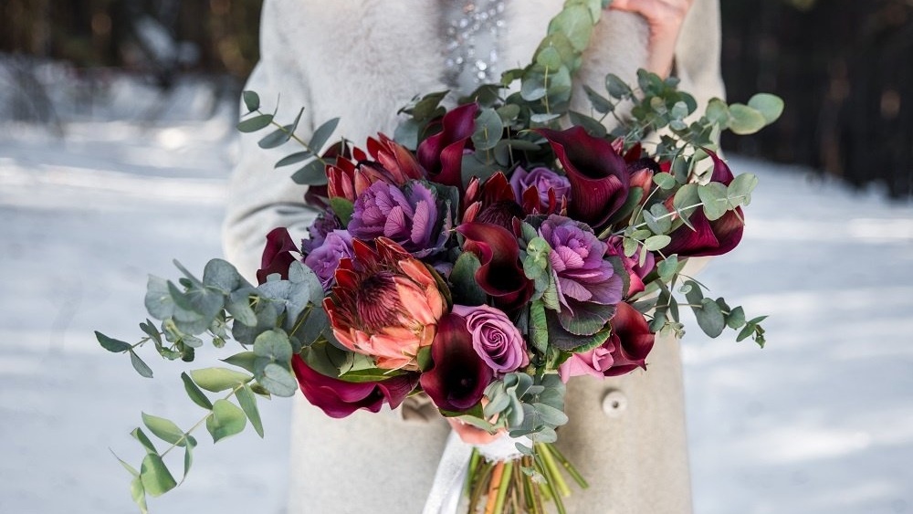 WEB Winter wedding flowers-216181-edited